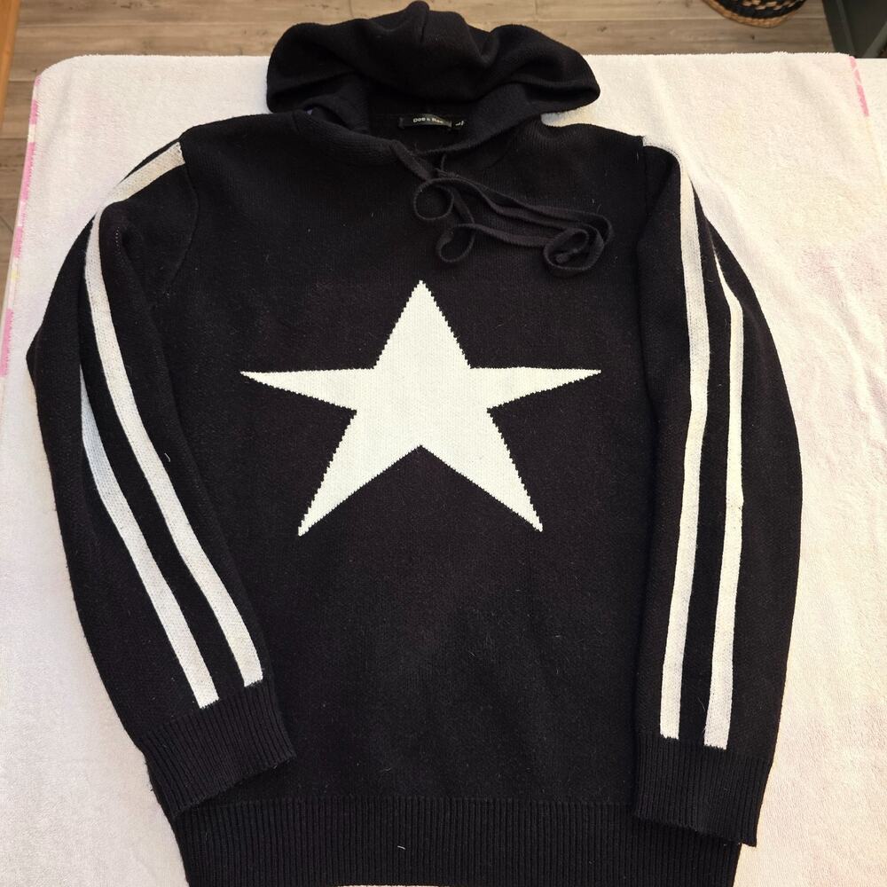 Doe & Rae Women's Black hooded sweater center white star& sleeve stripes Large
